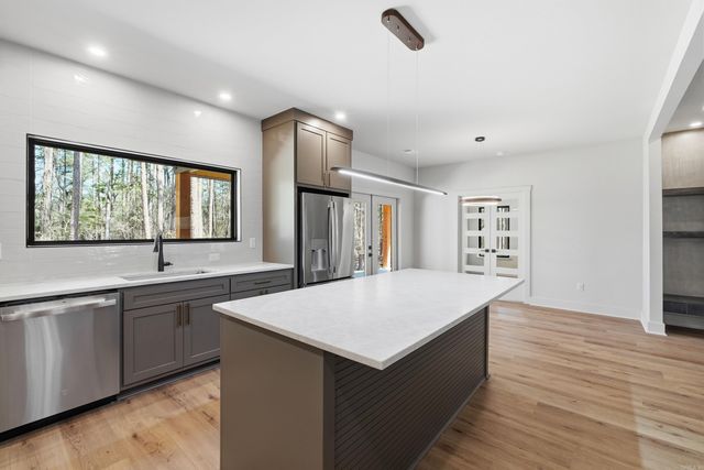 111 Santa Lucia Drive, Fairfield Bay, AR 72088