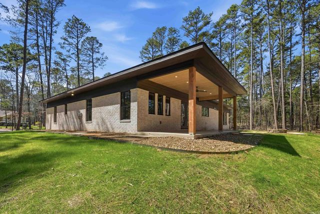 111 Santa Lucia Drive, Fairfield Bay, AR 72088