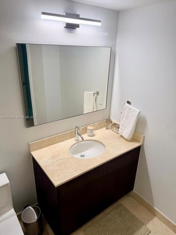 250 Sunny Isles Boulevard 31203, Sunny Isles Beach, FL 33160