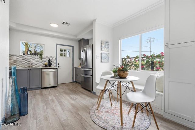 777 N 9TH Street, Phoenix, AZ 85006