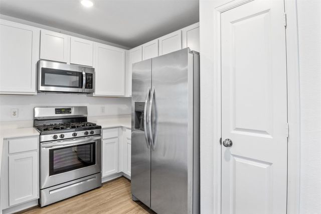 9311 Sierra Point Way, Baytown, TX 77521