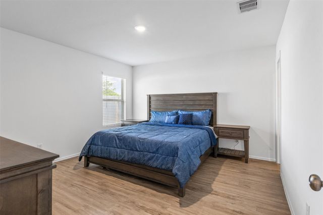 9311 Sierra Point Way, Baytown, TX 77521
