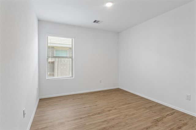 9311 Sierra Point Way, Baytown, TX 77521