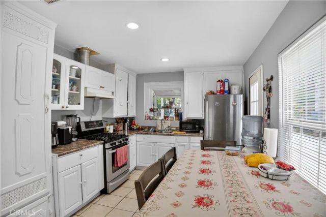 13513 Sayre, Sylmar, CA 91342