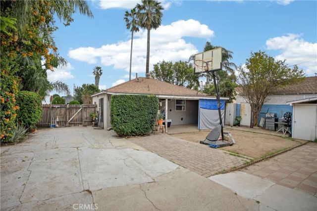 13513 Sayre, Sylmar, CA 91342