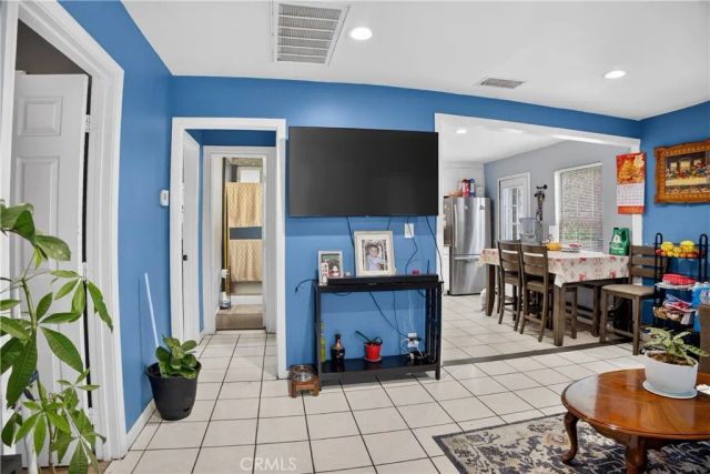 13513 Sayre, Sylmar, CA 91342