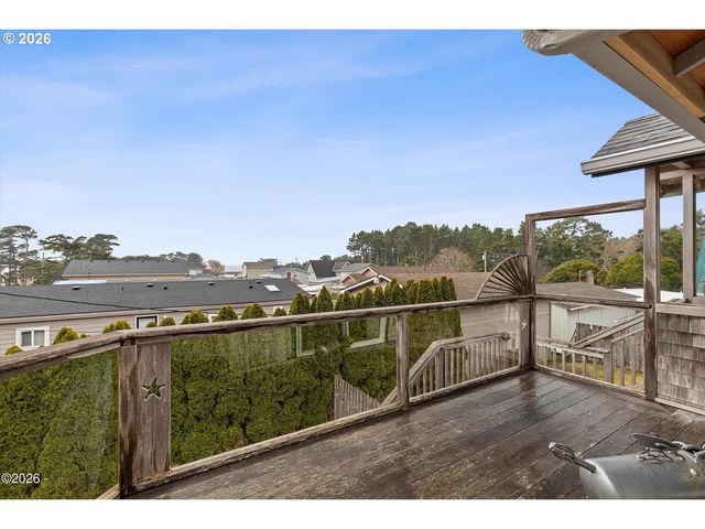 115 LORRAINE St, Gleneden Beach, OR 97388