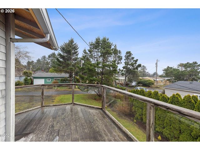 115 LORRAINE St, Gleneden Beach, OR 97388