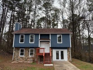 782 Fox Valley Drive, Stone Mountain, GA 30088