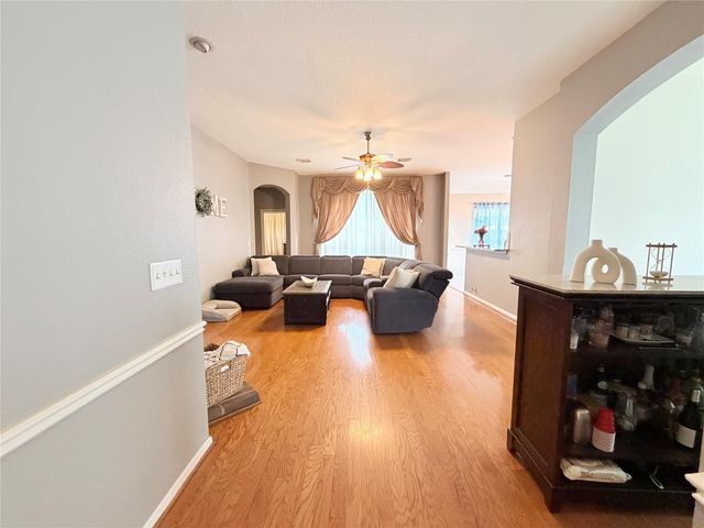 6226 Kingwood Glen Drive, Humble, TX 77346