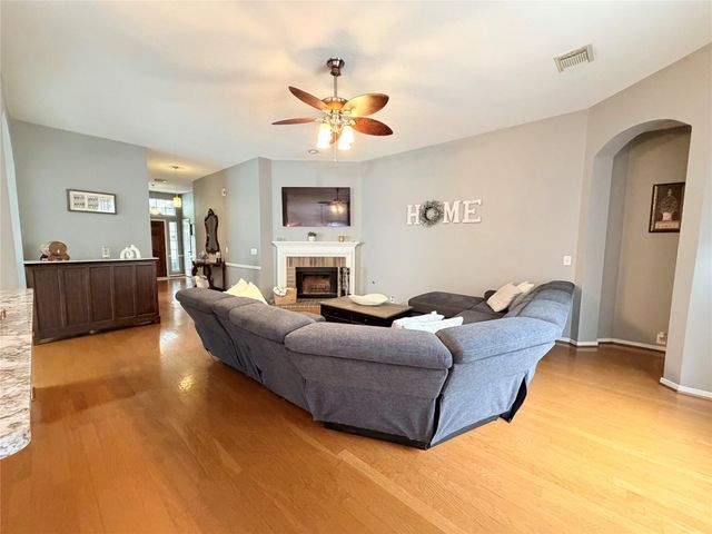 6226 Kingwood Glen Drive, Humble, TX 77346