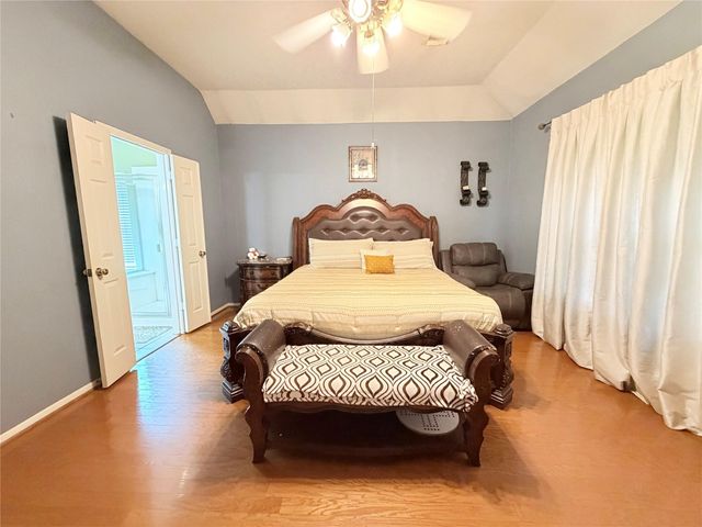 6226 Kingwood Glen Drive, Humble, TX 77346