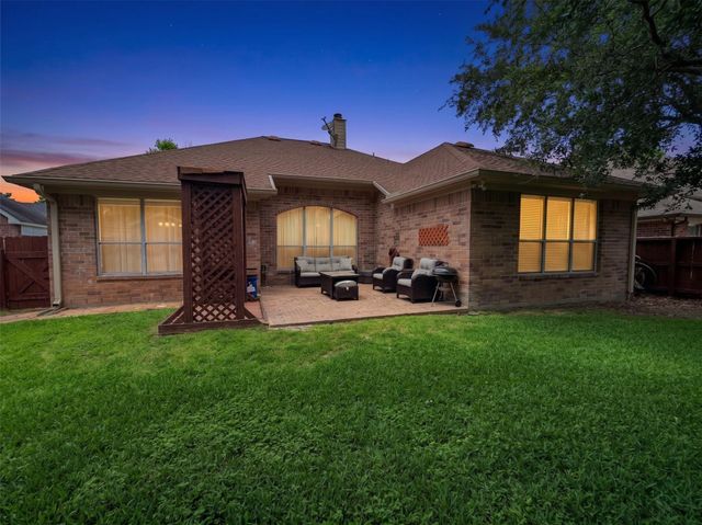 6226 Kingwood Glen Drive, Humble, TX 77346