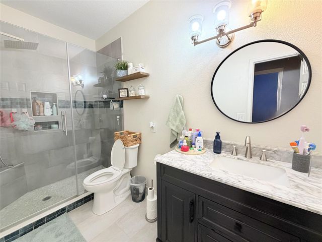 6226 Kingwood Glen Drive, Humble, TX 77346