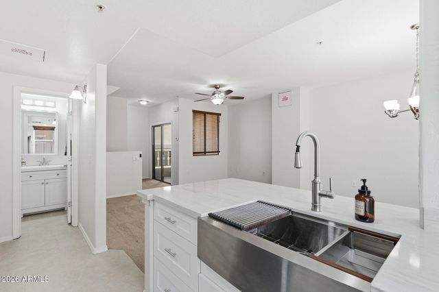 3250 W GREENWAY Road 165, Phoenix, AZ 85053