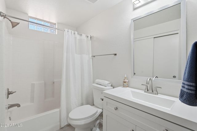 3250 W GREENWAY Road 165, Phoenix, AZ 85053