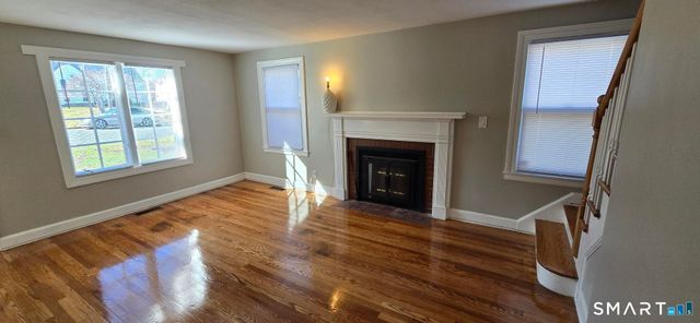 86 Vibberts Avenue, New Britain, CT 06051