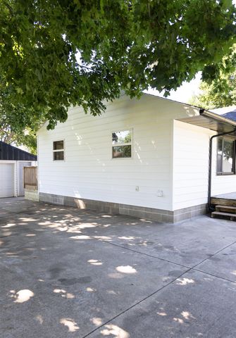 205 Marie Avenue, Elk Run, IA 50707