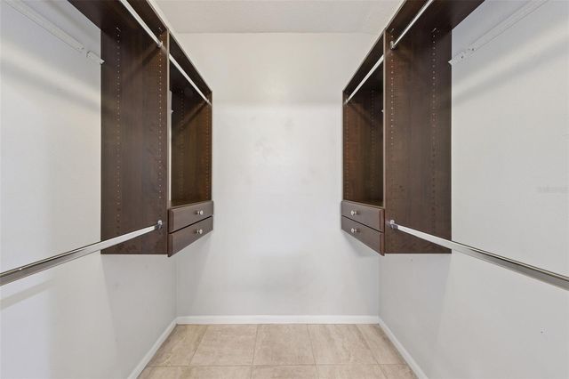 3861 BENTFORD COURT, Orlando, FL 32817