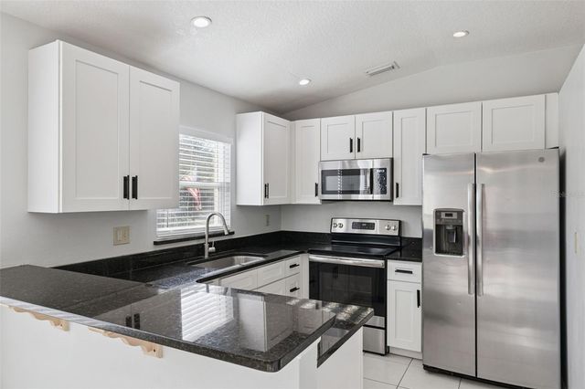 3861 BENTFORD COURT, Orlando, FL 32817