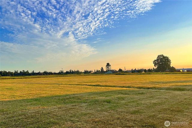 212 XX SE 448th Street, Enumclaw, WA 98022