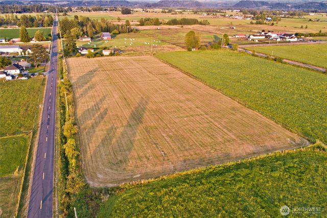 212 XX SE 448th Street, Enumclaw, WA 98022