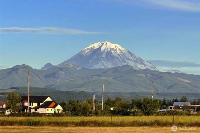 212 XX SE 448th Street, Enumclaw, WA 98022