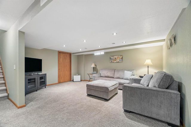1413 BOWEN STREET, Oshkosh, WI 54901