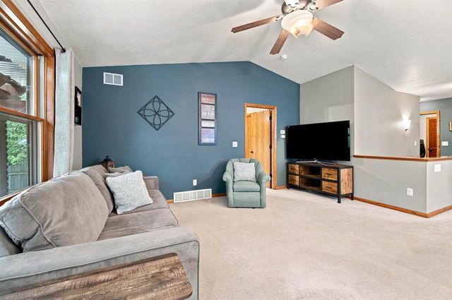 1413 BOWEN STREET, Oshkosh, WI 54901