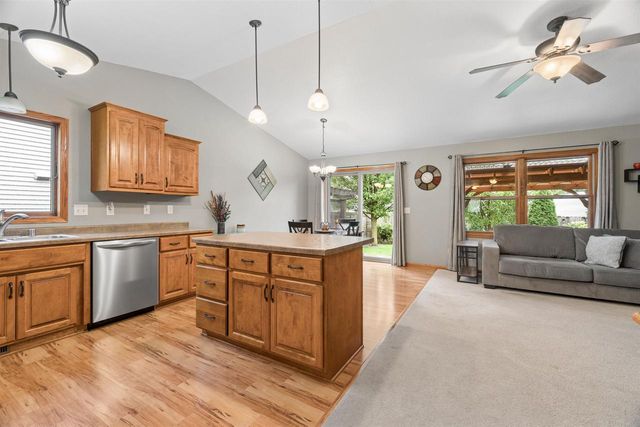 1413 BOWEN STREET, Oshkosh, WI 54901