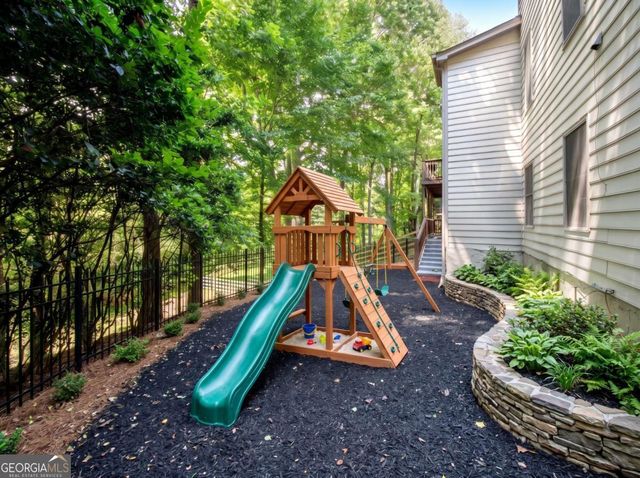 4373 Dunmore Road NE, Marietta, GA 30068