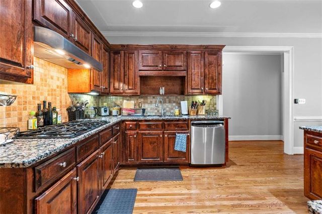 7881 Gable Drive, Douglasville, GA 30135