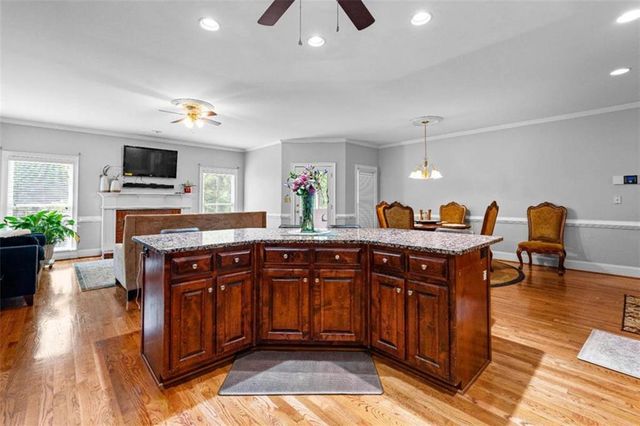 7881 Gable Drive, Douglasville, GA 30135