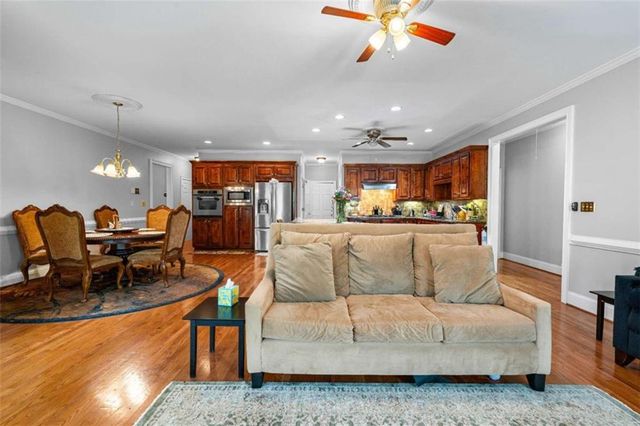 7881 Gable Drive, Douglasville, GA 30135