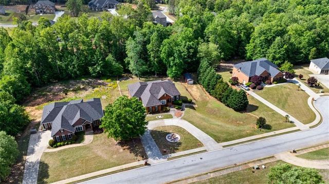 7881 Gable Drive, Douglasville, GA 30135