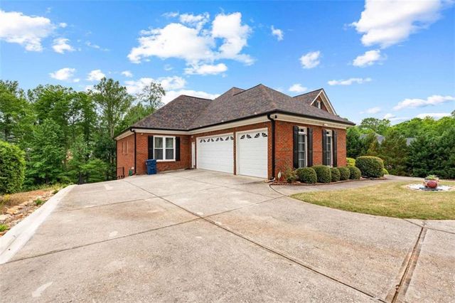7881 Gable Drive, Douglasville, GA 30135
