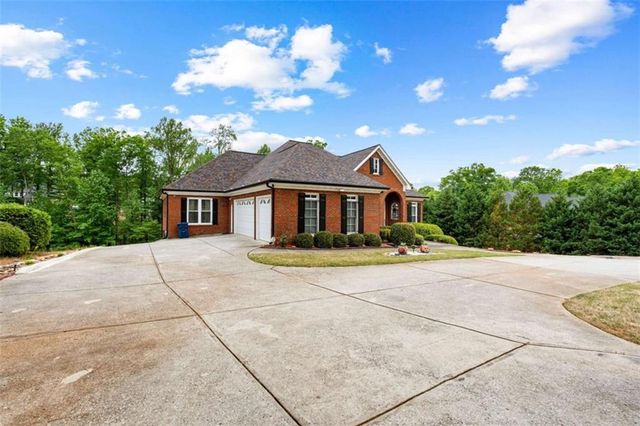 7881 Gable Drive, Douglasville, GA 30135