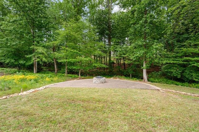 7881 Gable Drive, Douglasville, GA 30135