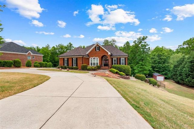 7881 Gable Drive, Douglasville, GA 30135