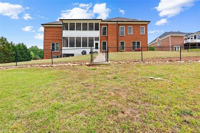 7881 Gable Drive, Douglasville, GA 30135