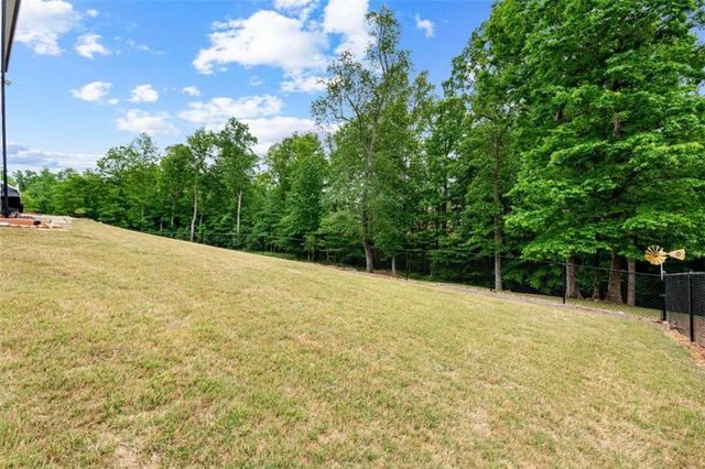 7881 Gable Drive, Douglasville, GA 30135