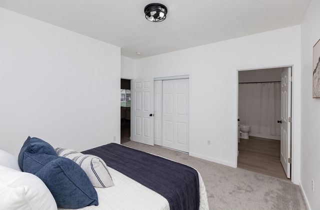 1210 NE 6th Lane I14, Ankeny, IA 50021
