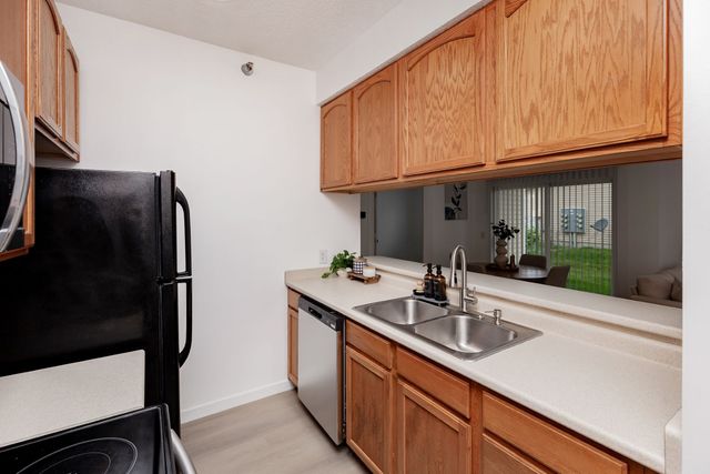 1210 NE 6th Lane I14, Ankeny, IA 50021