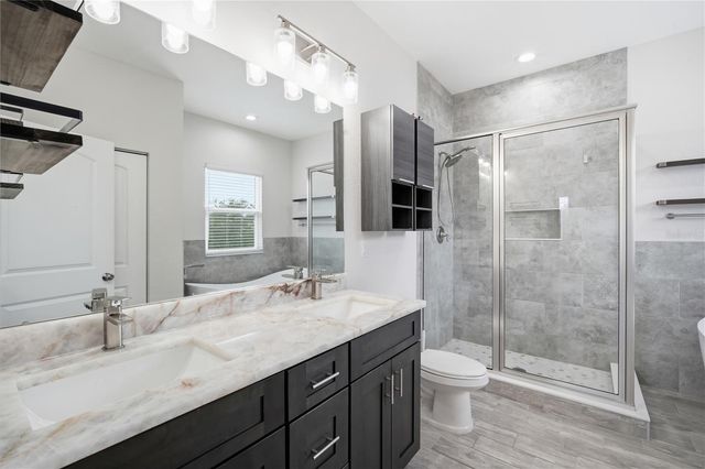 2904 BANZA STREET, Tampa, FL 33605