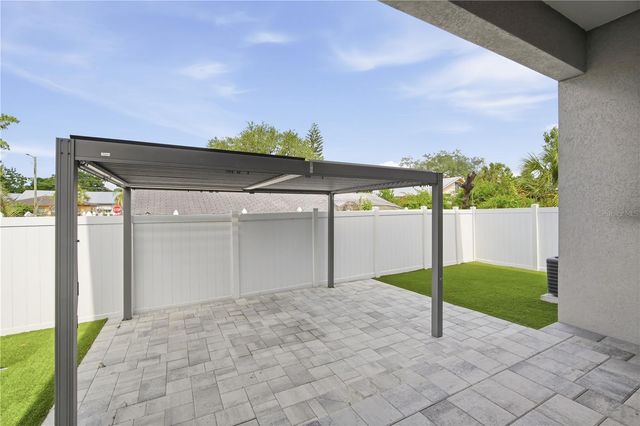 2904 BANZA STREET, Tampa, FL 33605