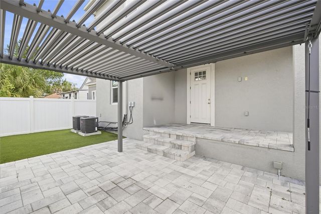 2904 BANZA STREET, Tampa, FL 33605