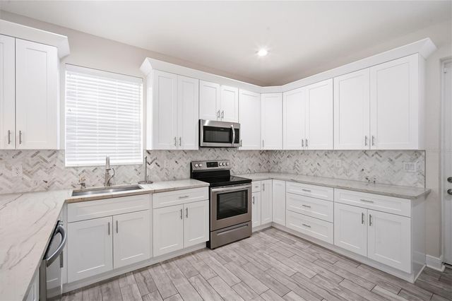 2904 BANZA STREET, Tampa, FL 33605