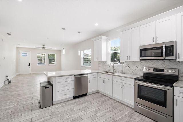 2904 BANZA STREET, Tampa, FL 33605