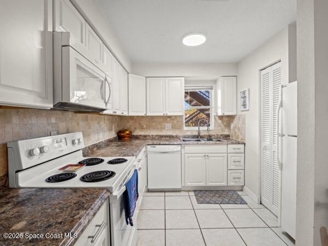 2601 Sand Trap Lane 9-E, Melbourne, FL 32935