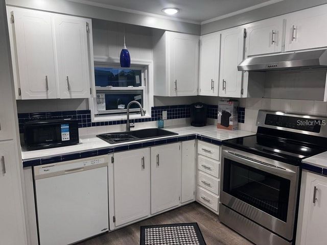 530 SUN UP STREET, North Fort Myers, FL 33917